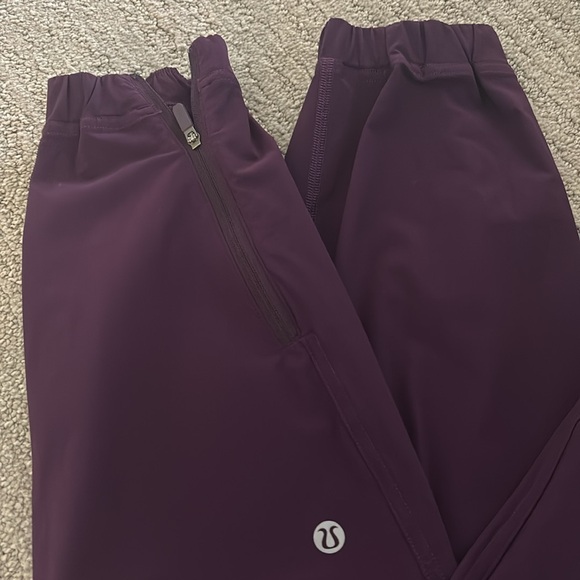 Lululemon adapted state joggers dramatic magenta 6 - Picture 3 of 3